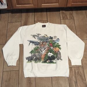 Vintage 1991 the endangered species of the world sweatshirt Women size M White